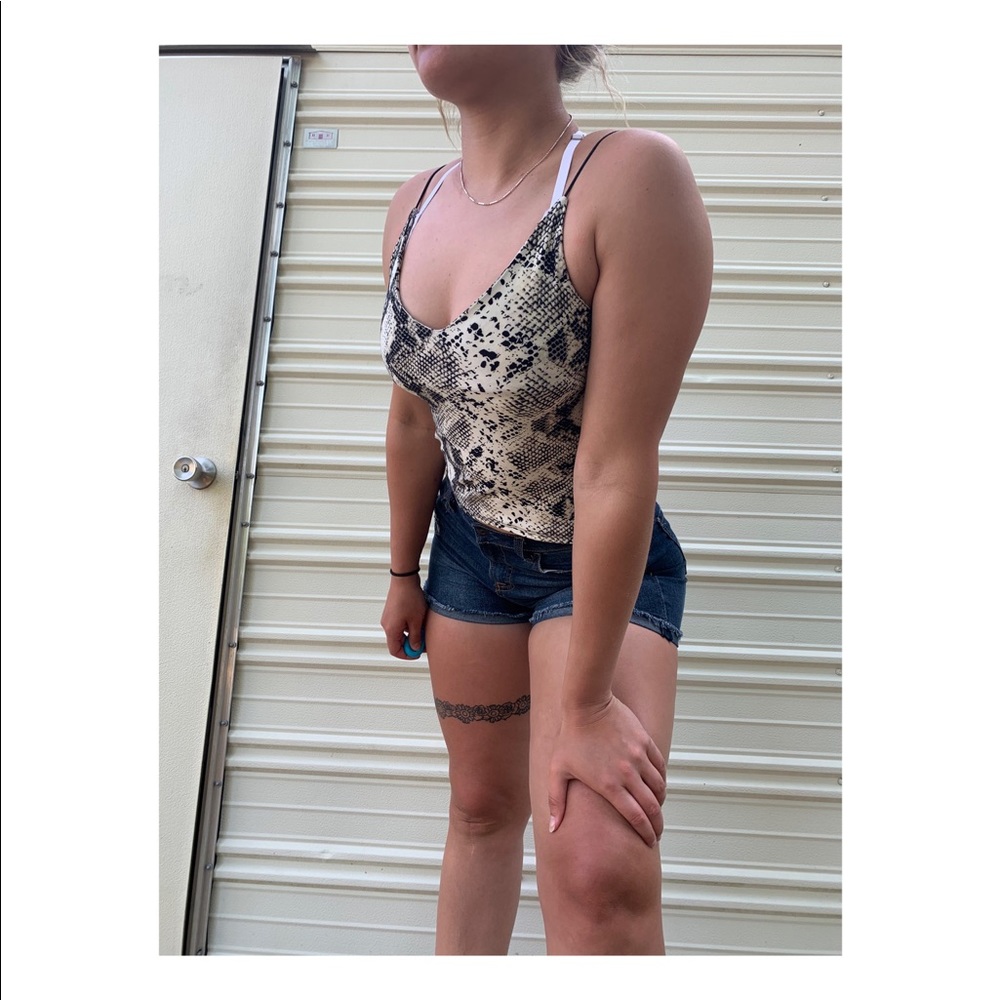 Snakeskin top - Picture 2 of 4